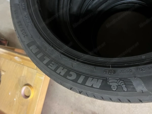 Sommerreifen  205 55 R19 Michelin NEU  Bild 3