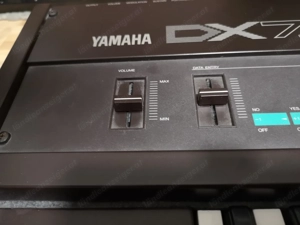 Yamaha DX7 Synthesizer Bild 3