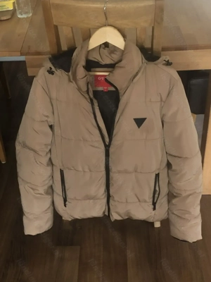 Guess Winterjacke mit Kapuze, neuwertig, unisex, Gr. M bzw. 48 