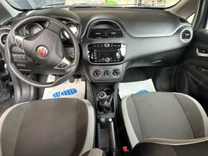 Fiat Punto TÜV.7.2026 Bild 4