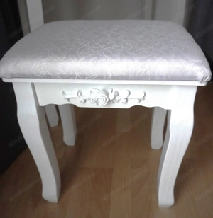 Wunderschöner Schminktisch Bild 4