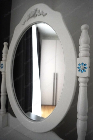 Wunderschöner Schminktisch Bild 3