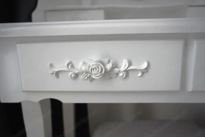 Wunderschöner Schminktisch Bild 2