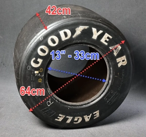 Original Formel 1 Reifen - hinten GOODYEAR aus 80 90er Jahren - Ein Blickfang Bild 4