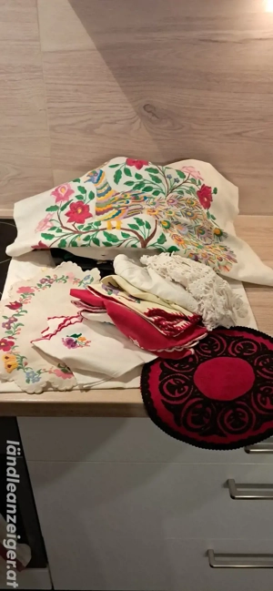 Handarbeit.  mehrere Stick-häckelarbeiten Bild 3