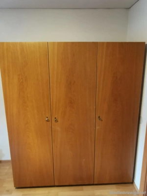 Schrank im alten Stil 