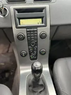 Volvo S40 2,0 D Momentum Bild 6