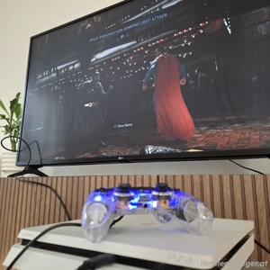 Playstation 4 und Spiele  Bild 2