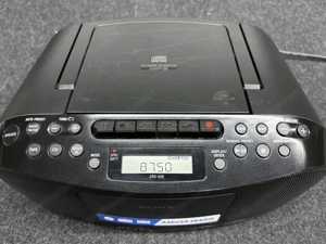 Sony CD Kassette Radiorekorder Bild 5