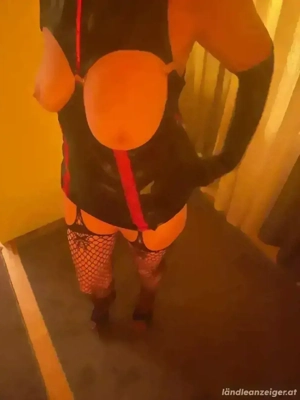 Geile Milf von 12.12 bis 22.12 für dich privat in Feldkirch erreichbar!Freue mich suf deinen Besuch Bild 4