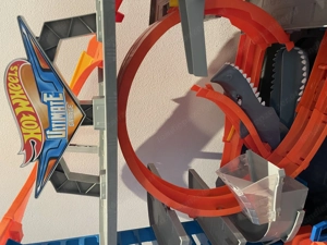 Ultimate Garage Hot Wheels Bild 3