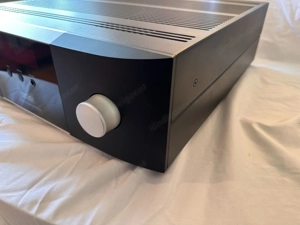 Mark Levinson No 5805