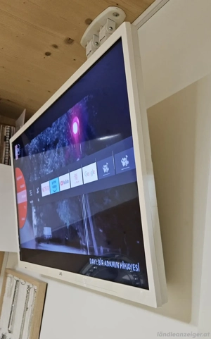 Jvc smart Tv weiss  85cm  Funktioniert tip top.  Original Fernbedienung Bild 2