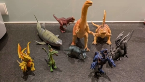 Dinosaurier- und Fantasie-Figurenset   Top Zustand