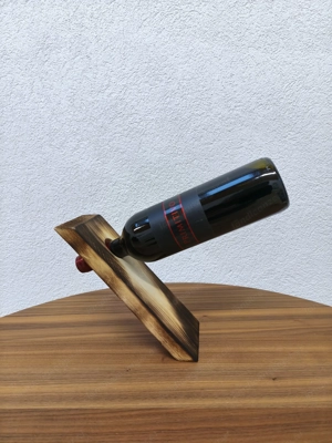 Weinflaschenhalter aus Holz 