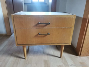 Nachtkästchen  Bild 2