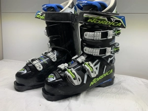 Nordica Skischuh Gr 39 zu verschenken