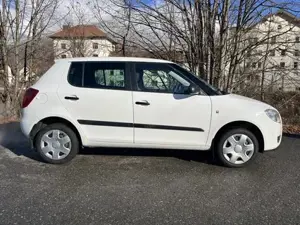 Skoda Fabia 2, frisch Vorgeführt, Garagengepflegt, Servicegepflegt, 8fach-Bereifung,  Bild 10