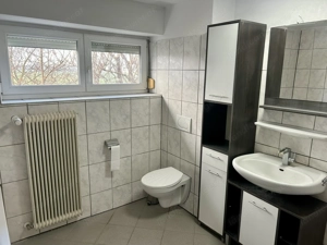 Höchst, 2 1 2 Zimmer Bild 6
