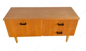 Schränkchen lowboard vintage 1960er Jahre Tischlerqualität Bild 4