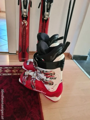Atomic-ski mit stock und schuhe Bild 2