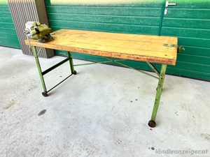 Stabile Werkbank mit massivem Schraubstock   sofort einsatzbereit Bild 5