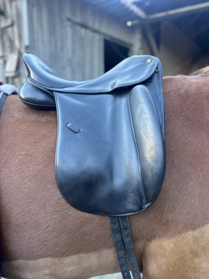 Hennig Dressursattel 17.5