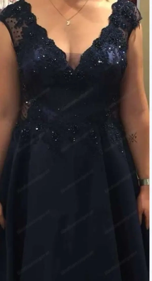 Ballkleid, nachtblau, Gr. 28, mit Stickerei