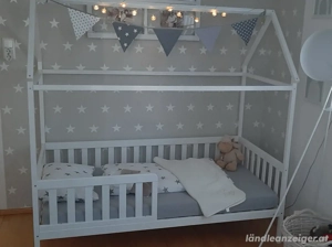Kinder Hausbett inkl Rausfallschutz und Matratze
