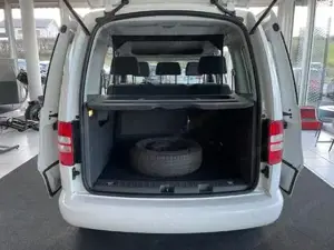 VW Caddy Bild 12