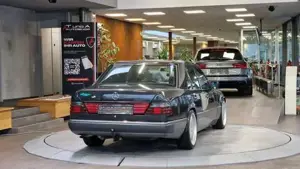 Mercedes-Benz E 300 Bild 10
