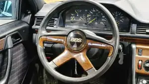 Mercedes-Benz E 300 Bild 16