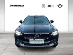 Volvo V90 Cross Country Ultimate B5 // AWD // Geartronic Bild 2