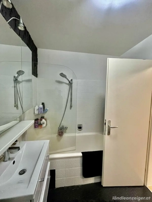 Helle 2-Zimmer Wohnung mit Balkon und Aufzug. Bild 10