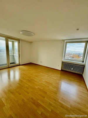 Helle 2-Zimmer Wohnung mit Balkon und Aufzug. Bild 5