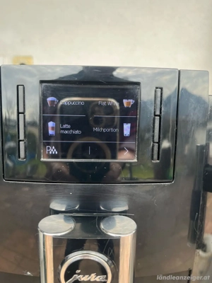 JURA E80 vollautomatisch Kaffeemschine Bild 3