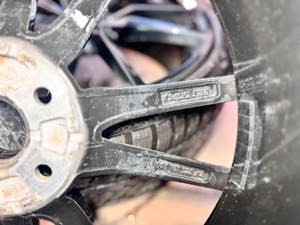 Original VW Golf 19" Pretoria Felgen + Continental Winterreifen   Top Bild 4