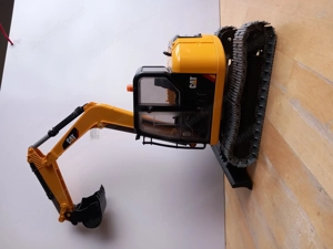 Bruder Bagger CAT Bild 5