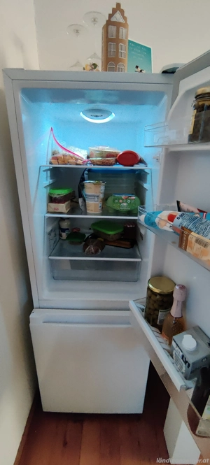 Kühl-Gefrierkombi  Bild 2