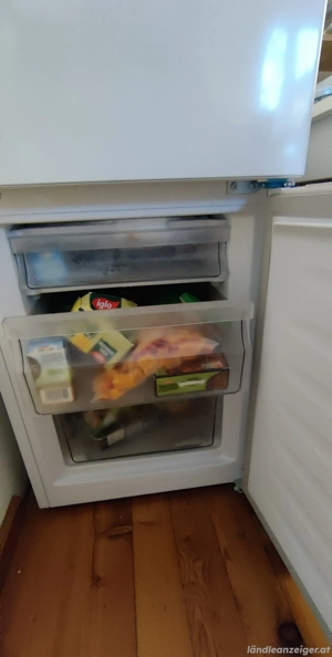 Kühl-Gefrierkombi  Bild 4