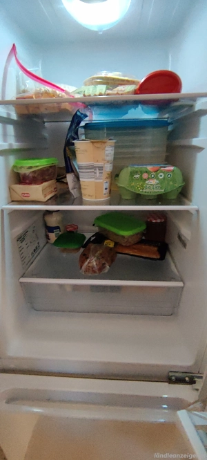 Kühl-Gefrierkombi  Bild 3