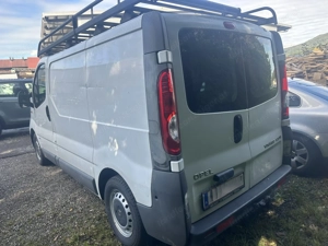 Opel Vivaro 2012 Bild 3