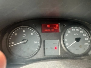 Opel Vivaro 2012 Bild 5