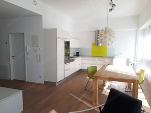 Single-Loft-Wohnung mitten in Dornbirn, 3 m Raumhöhe