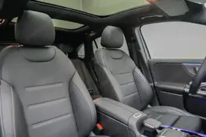 Mercedes-Benz EQA 350 4MATIC Navi Leder ACC PDC SpurH Pano HUD Bild 9