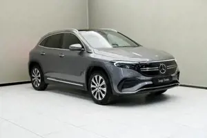 Mercedes-Benz EQA 350 4MATIC Navi Leder ACC PDC SpurH Pano HUD Bild 2