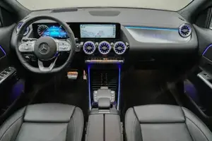 Mercedes-Benz EQA 350 4MATIC Navi Leder ACC PDC SpurH Pano HUD Bild 7