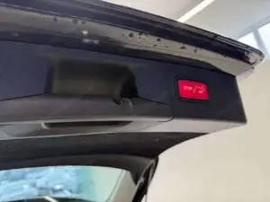 Mercedes-Benz E 300 Bild 20