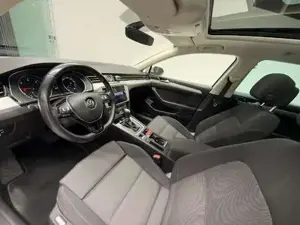 Volkswagen Passat Bild 9