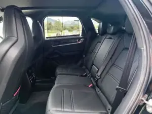 Porsche Cayenne Bild 17
